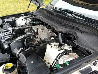 2016 Land Rover Range Rover Sport HSE z VIN SALWR2PF1GA115323, wystawiony jako IAAI lot #43286509 z przebiegiem 152 247 mil mil oraz . Historia ofert i sprzedaży dostępna na DreamBid. Obrazek 18.