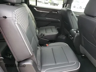 2024 GMC Acadia AWD Denali z VIN 1GKENRKS5RJ187208, wystawiony jako Copart lot #48330065 z przebiegiem 7 235 mil mil oraz Szkoda całkowita • Salvage title. Historia ofert i sprzedaży dostępna na DreamBid. Obrazek 11.