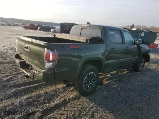 2022 Toyota Tacoma 4WD SR with VIN 3TMCZ5AN4NM513931, listed as a Copart auction lot 48511845 with 26,750 mi miles and Salvage Title. Bid and sale history available at carsss.com. Image 3.