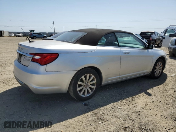 2011 Chrysler 200 Touring with VIN 1C3BC2EB0BN532266, listed as a Copart auction lot 55258485 with 171,210 mi miles and Clean Title. Bid and sale history available at DreamBid. Image 3.
