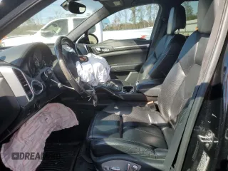 2012 Porsche Cayenne Turbo z VIN WP1AC2A2XCLA83901, wystawiony jako Copart lot #80627904 z przebiegiem 142 352 mil mil oraz Szkoda całkowita • Salvage title. Historia ofert i sprzedaży dostępna na DreamBid. Obrazek 7.