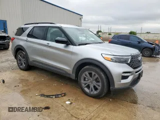 2024 Ford Explorer XLT z VIN 1FMSK7DH9RGA56675, wystawiony jako Copart lot #55925155 z przebiegiem 19 135 mil mil oraz Szkoda całkowita • Salvage title. Historia ofert i sprzedaży dostępna na DreamBid. Obrazek 4.
