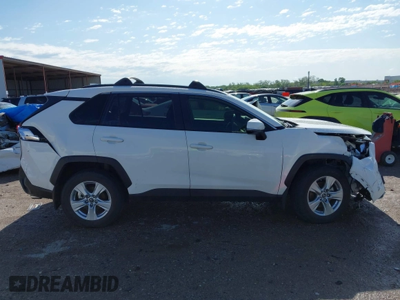 2019 Toyota RAV4 XLE with VIN JTMW1RFV7KD029361, listed as a IAAI auction lot 42087467 with 45,961 mi miles and . Bid and sale history available at DreamBid. Image 13.