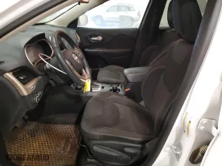 2016 Jeep Cherokee Altitude with VIN 1C4PJMCS3GW205254, listed as a Copart auction lot 43279015 with 98,350 mi miles and Salvage Title. Bid and sale history available at carsss.com. Image 7.