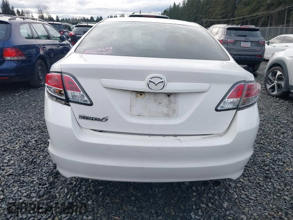2009 Mazda 6 i Touring with VIN 1YVHP82A195M01537, listed as a IAAI auction lot 41471542 with 180,175 mi miles and . Bid and sale history available at carsss.com. Image 16.