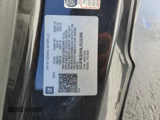 2020 Chevrolet Camaro 1LT with VIN 1G1FB3DX5L0111296, listed as a Copart auction lot 82791704 with 35,250 mi miles and Salvage Title. Bid and sale history available at carsss.com. Image 13.