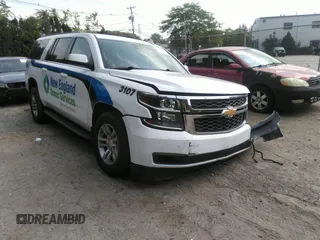 2020 Chevrolet Suburban LT with VIN 1GNSKHKC4LR218779, listed as a IAAI auction lot 37536735 with 149,043 mi miles. Bid and sale history available at carsss.com. Image 1.