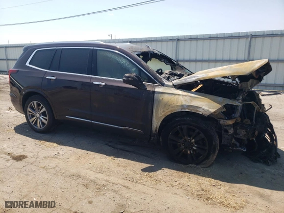 2021 Cadillac XT6 Premium Luxury with VIN 1GYKPCRS7MZ109660, listed as a Copart auction lot 64617114 with 0 mi miles and Salvage Title. Bid and sale history available at carsss.com. Image 4.