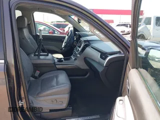 2018 Chevrolet Suburban LT with VIN 1GNSCHKCXJR128787, listed as a IAAI auction lot 41909965 with 123,020 mi miles. Bid and sale history available at carsss.com. Image 5.