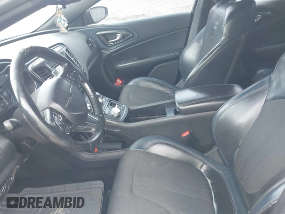 2015 Chrysler 200 S with VIN 1C3CCCBB4FN746827, listed as a IAAI auction lot 42035694 with 1 mi miles. Bid and sale history available at carsss.com. Image 5.