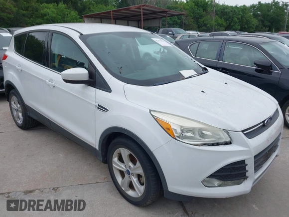 2015 Ford Escape SE with VIN 1FMCU0GX7FUB33968, listed as a IAAI auction lot 42179132 with 188,693 mi miles. Bid and sale history available at carsss.com. Image 1.