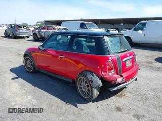 2005 MINI Hardtop with VIN WMWRC334X5TJ65197, listed as a IAAI auction lot 42035614 with 248,872 mi miles and . Bid and sale history available at DreamBid. Image 3.