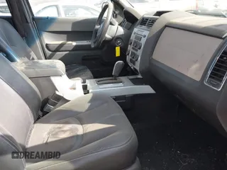 2008 Mercury Mariner with VIN 4M2CU81188KJ08352, listed as a IAAI auction lot 41790253 with 133,189 mi miles and . Bid and sale history available at DreamBid. Image 5.
