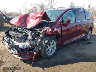2017 Chrysler Pacifica Touring-L Plus with VIN 2C4RC1EG1HR542610, listed as a IAAI auction lot 41690781 with 0 mi miles. Bid and sale history available at carsss.com. Image 17.