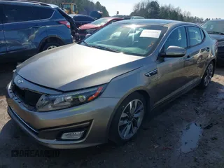 2015 Kia Optima SX Turbo with VIN 5XXGR4A62FG404441, listed as a IAAI auction lot 41662646 with 185,977 mi miles. Bid and sale history available at carsss.com. Image 17.
