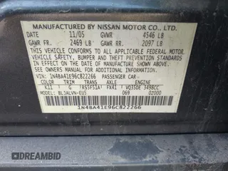 2006 Nissan Maxima 3.5 SL with VIN 1N4BA41E96C822266, listed as a IAAI auction lot 41903492 with 116,886 mi miles. Bid and sale history available at carsss.com. Image 9.