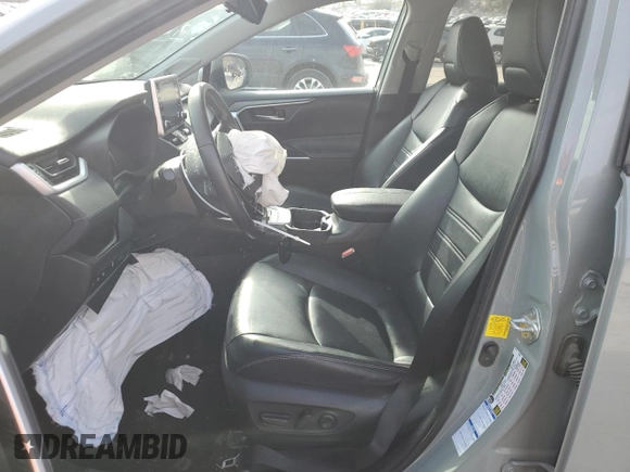 2019 Toyota RAV4 XLE Premium with VIN 2T3A1RFV2KW081106, listed as a Copart auction lot 45363525 with 93,803 mi miles and Salvage Title. Bid and sale history available at carsss.com. Image 7.