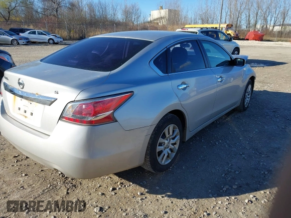 2015 Nissan Altima S with VIN 1N4AL3AP7FN334343, listed as a IAAI auction lot 40815750 with 120,624 mi miles and . Bid and sale history available at DreamBid. Image 4.