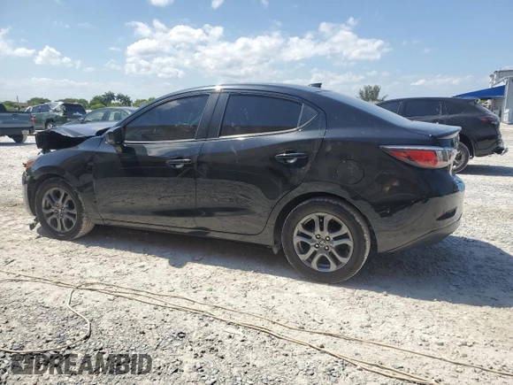 2019 Toyota Yaris L z VIN 3MYDLBYV8KY514239, wystawiony jako Copart lot #57712905 z przebiegiem 111 980 mil mil oraz Nie do naprawy • Non repairable. Historia ofert i sprzedaży dostępna na DreamBid. Obrazek 2.