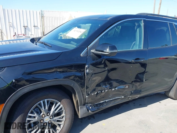 2024 Chevrolet Traverse FWD LT with VIN 1GNERGKS3RJ196128, listed as a IAAI auction lot 41992567 with 4,338 mi miles and . Bid and sale history available at DreamBid. Image 6.