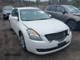 2008 Nissan Altima 2.5 SL with VIN 1N4AL21E28N551231, listed as a IAAI auction lot 42034911 with 139,853 mi miles. Bid and sale history available at carsss.com. Image 6.