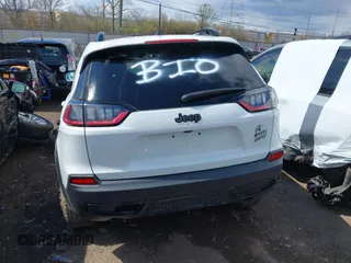 2022 Jeep Cherokee X with VIN 1C4PJMCX1ND552845, listed as a IAAI auction lot 41877665 with Not provided miles and . Bid and sale history available at DreamBid. Image 16.