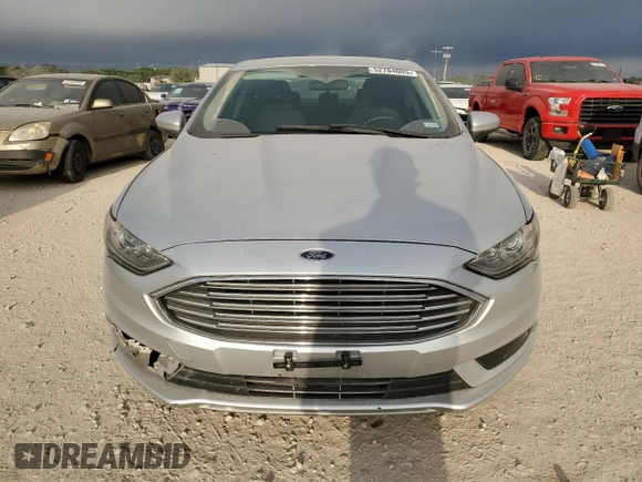 2017 Ford Fusion SE with VIN 3FA6P0HDXHR380057, listed as a Copart auction lot 52784005 with 115,038 mi miles and Salvage title. Bid and sale history available at DreamBid. Image 5.