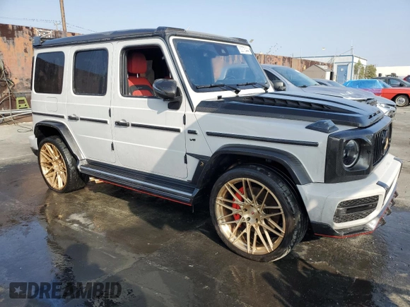 2020 Mercedes-Benz G 63 AMG z VIN WDCYC7HJ0LX335684, wystawiony jako Copart lot #82375444 z przebiegiem 8 781 mil mil oraz Szkoda całkowita • Salvage title. Historia ofert i sprzedaży dostępna na DreamBid. Obrazek 4.
