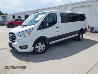 2020 Ford Transit Passenger XL z VIN 1FBAX2Y88LKA32505, wystawiony jako IAAI lot #42480103 z przebiegiem 80 204 mil mil oraz . Historia ofert i sprzedaży dostępna na DreamBid. Obrazek 20.