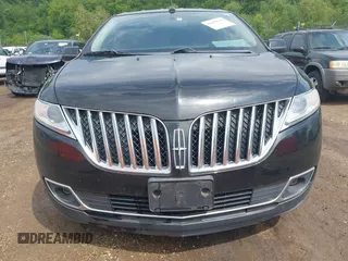 2012 Lincoln MKX z VIN 2LMDJ8JK8CBL17752, wystawiony jako IAAI lot #42430515 z przebiegiem 220 452 mil mil oraz . Historia ofert i sprzedaży dostępna na DreamBid. Obrazek 12.