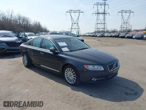 2012 Volvo S80 3.2L with VIN YV1940AS5C1151856, listed as a IAAI auction lot 41810344 with 138,479 mi miles. Bid and sale history available at carsss.com. Image 1.