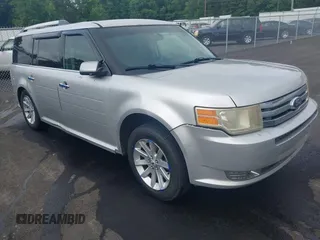 2011 Ford Flex SEL z VIN 2FMHK6CC5BBD12253, wystawiony jako IAAI lot #42292709 z przebiegiem 369 743 mil mil oraz . Historia ofert i sprzedaży dostępna na DreamBid. Obrazek 1.