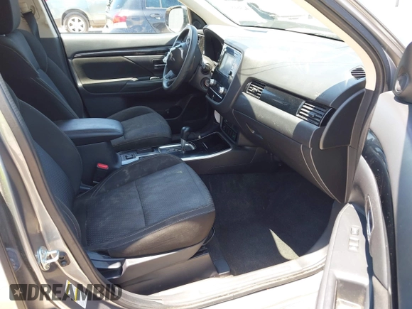2020 Mitsubishi Outlander ES z VIN JA4AD2A30LZ004329, wystawiony jako IAAI lot #42361874 z przebiegiem 62 519 mil mil oraz . Historia ofert i sprzedaży dostępna na DreamBid. Obrazek 5.