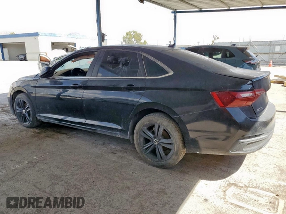 2022 Volkswagen Jetta SE with VIN 3VW7M7BU2NM013684, listed as a Copart auction lot 62175435 with 11,996 mi miles and Clean title. Bid and sale history available at DreamBid. Image 2.
