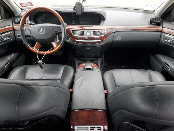 2008 Mercedes-Benz S 550 with VIN WDDNG86X98A194012, listed as a Copart auction lot 57961635 with 158,747 mi miles and Salvage title. Bid and sale history available at DreamBid. Image 8.