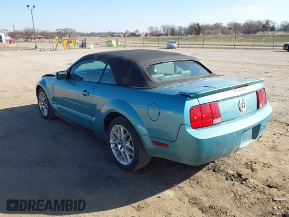 2008 Ford Mustang Deluxe with VIN 1ZVHT84N785153405, listed as a IAAI auction lot 41800507 with 141,496 mi miles and . Bid and sale history available at DreamBid. Image 3.
