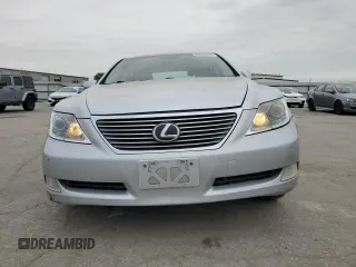 2007 Lexus LS 460 L z VIN JTHGL46F775001036, wystawiony jako Copart lot #53538495 z przebiegiem 133 138 mil mil oraz Szkody całkowita. Historia ofert i sprzedaży dostępna na DreamBid. Obrazek 5.