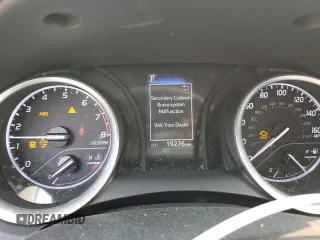 2024 Toyota Camry LE z VIN 4T1C11AK6RU190646, wystawiony jako Copart lot #58817045 z przebiegiem 19 276 mil mil oraz Szkoda całkowita • Salvage title. Historia ofert i sprzedaży dostępna na DreamBid. Obrazek 9.