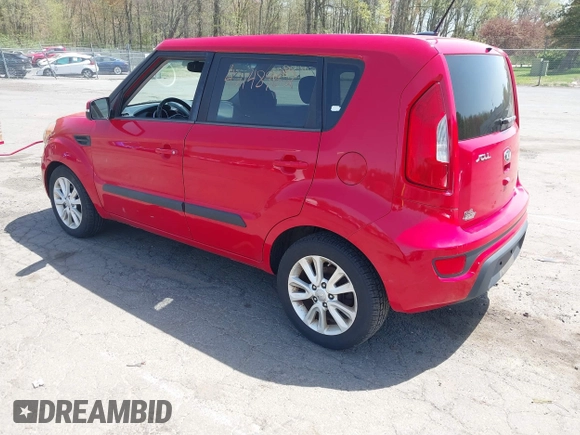 2013 Kia Soul ! with VIN KNDJT2A62D7525293, listed as a IAAI auction lot 42148962 with 171,673 mi miles. Bid and sale history available at carsss.com. Image 3.
