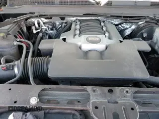 2018 Cadillac Escalade ESV z VIN 1GYS3GKJ7JR340266, wystawiony jako Copart lot #67645695 z przebiegiem 26 758 mil mil oraz Szkoda całkowita • Salvage title. Historia ofert i sprzedaży dostępna na DreamBid. Obrazek 14.