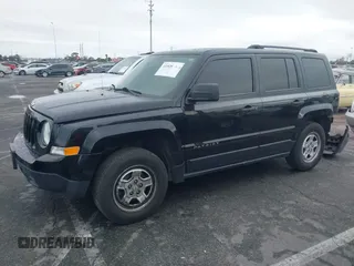 2017 Jeep Patriot Sport z VIN 1C4NJPBB9HD103349, wystawiony jako IAAI lot #41528460 z przebiegiem 122 026 mil mil oraz . Historia ofert i sprzedaży dostępna na DreamBid. Obrazek 15.