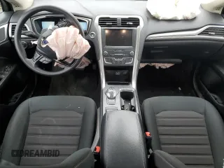 2020 Ford Fusion SE z VIN 3FA6P0HDXLR186671, wystawiony jako Copart lot #49582675 z przebiegiem 37 700 mil mil oraz Szkoda całkowita • Salvage title. Historia ofert i sprzedaży dostępna na DreamBid. Obrazek 8.