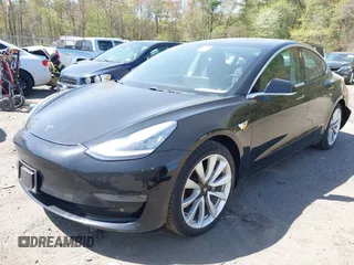 2018 Tesla Model 3 Long Range Battery z VIN 5YJ3E1EB6JF086612, wystawiony jako IAAI lot #42149440 z przebiegiem 101 170 mil mil oraz . Historia ofert i sprzedaży dostępna na DreamBid. Obrazek 17.
