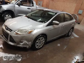 2012 Ford Focus SE with VIN 1FAHP3F2XCL175566, listed as a IAAI auction lot 41493698 with 197,255 mi miles and . Bid and sale history available at carsss.com. Image 2.