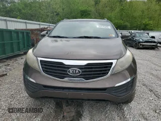 2011 Kia Sportage LX z VIN KNDPBCA24B7057936, wystawiony jako Copart lot #55645095 z przebiegiem 152 923 mil mil oraz Szkoda całkowita • Salvage title. Historia ofert i sprzedaży dostępna na DreamBid. Obrazek 5.