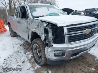 2015 Chevrolet Silverado 1500 LT with VIN 1GCVKREC0FZ252519, listed as a IAAI auction lot 41617697 with 97,737 mi miles. Bid and sale history available at carsss.com. Image 6.