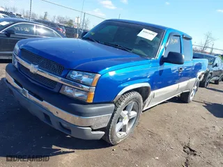 2003 Chevrolet Silverado 1500 LS with VIN 2GCEC19T731369026, listed as a IAAI auction lot 41814490 with 236,597 mi miles. Bid and sale history available at carsss.com. Image 20.