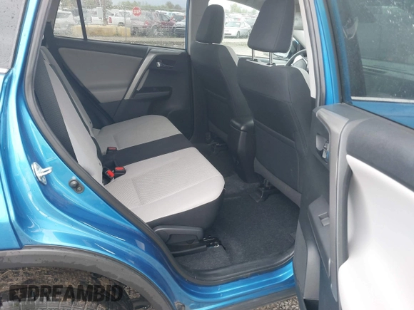 2018 Toyota RAV4 XLE with VIN 2T3RFREV0JW722354, listed as a IAAI auction lot 41974466 with 65,013 mi miles. Bid and sale history available at carsss.com. Image 8.