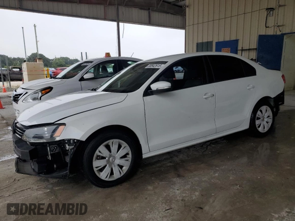 2014 Volkswagen Jetta Sedan SE w/Connectivity with VIN 3VWD07AJ2EM267322, listed as a Copart auction lot 88842615 with 116,141 mi miles and Salvage Title. Bid and sale history available at carsss.com. Image 1.