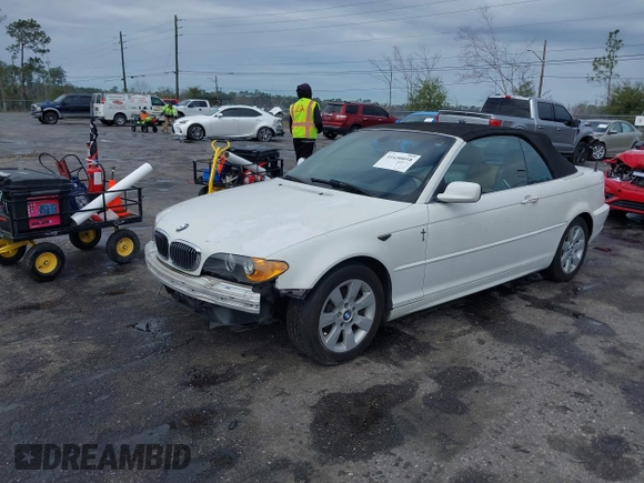 2005 BMW 3 Series 325Ci with VIN WBABW33405PL37240, listed as a IAAI auction lot 41650058 with 154,954 mi miles and . Bid and sale history available at carsss.com. Image 2.